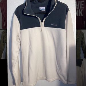NEW COLUMBIA WOMENS HALF ZIP UP